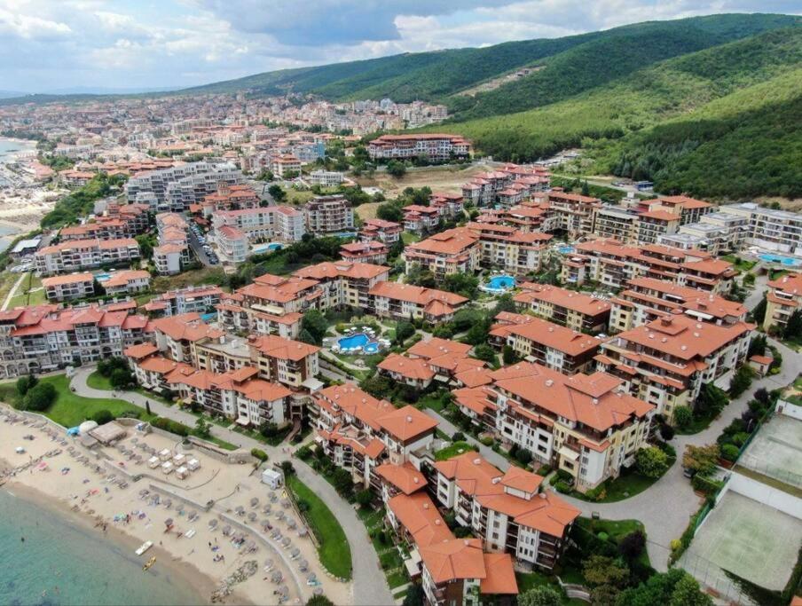 Апартамент Ния, Райска Градина / Garden Of Eden Sweti Wlas Exterior foto